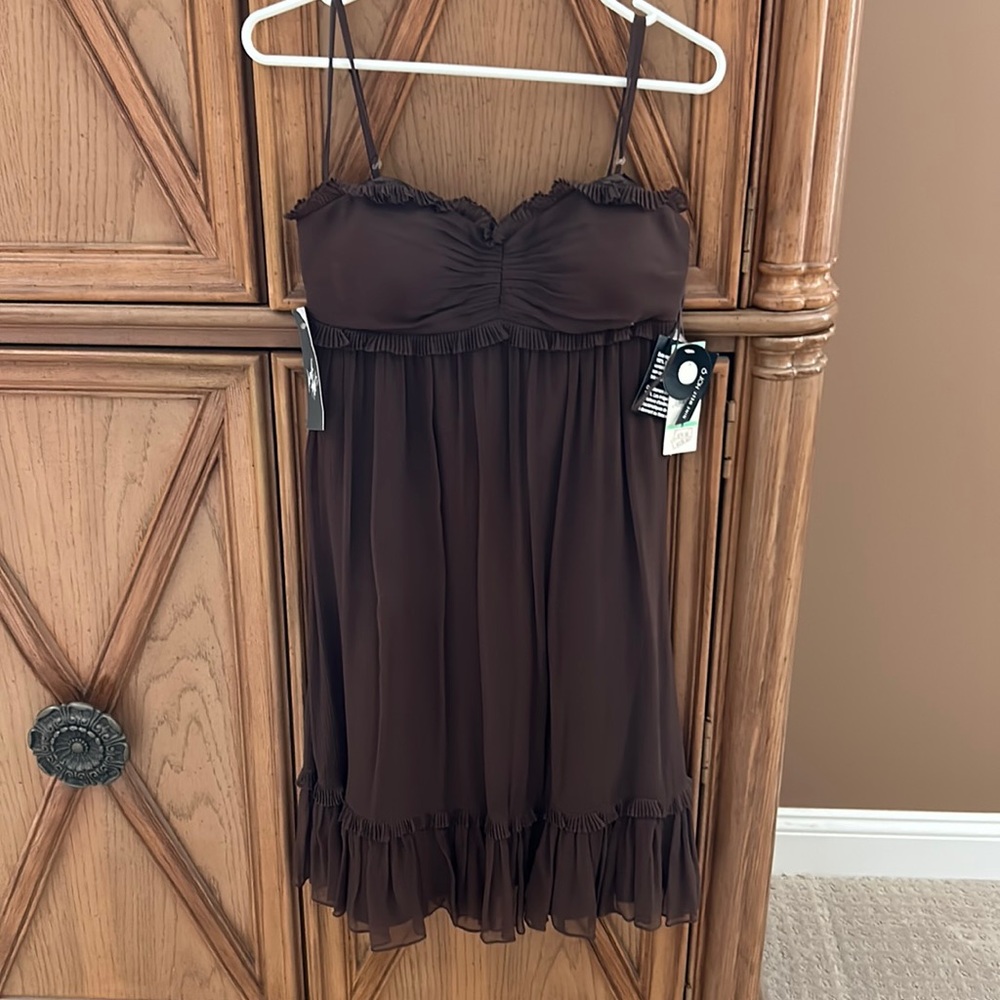 Brown dress